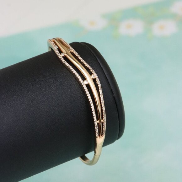 Rose Gold Bangle with Wavy Dual-Layer Design and Subtle Stones, XPBL0561 - Picture 10 of 12